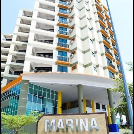Marina Heights Seaview Resort 2 卢穆特 外观 照片